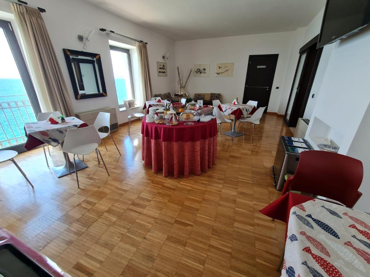 Baja Delle Sirene Acomodação com café da manhã Taranto Exterior foto